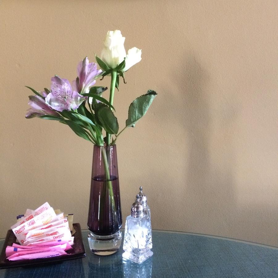 Amethyst Inn Adamstown Buitenkant foto
